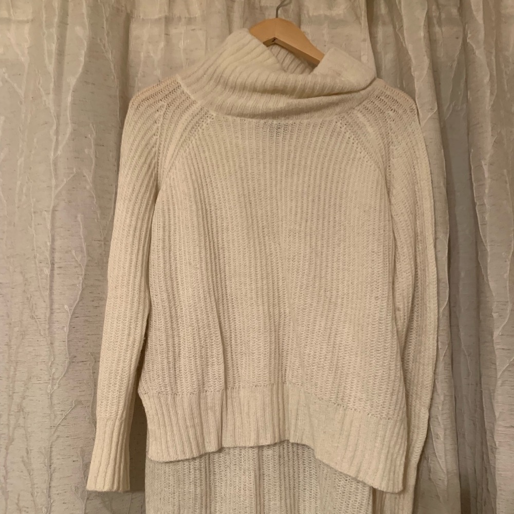 Off white womens high low sweater from express